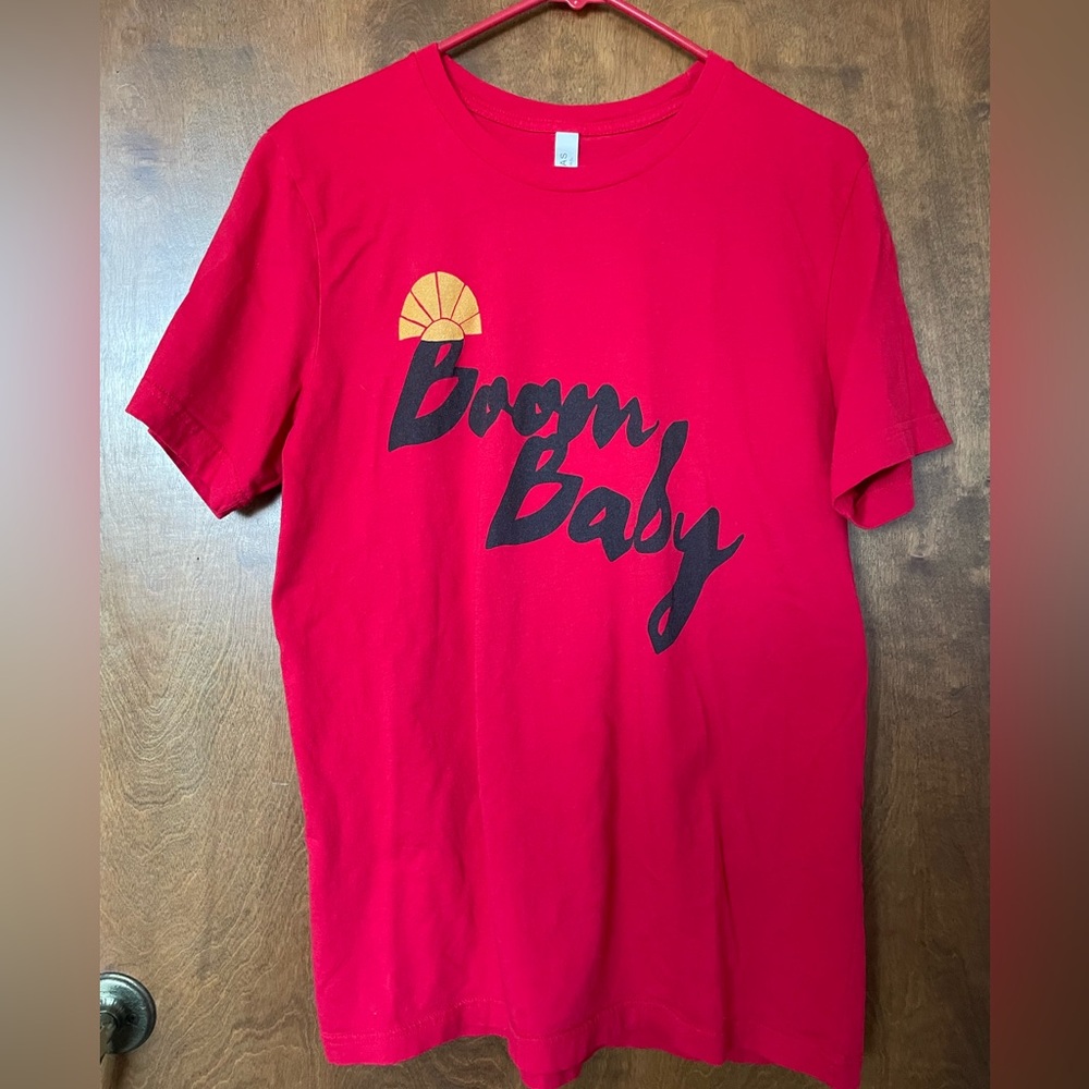 Emporer’s New Groove Boom Baby Red T Shirt 100% Cotton Large